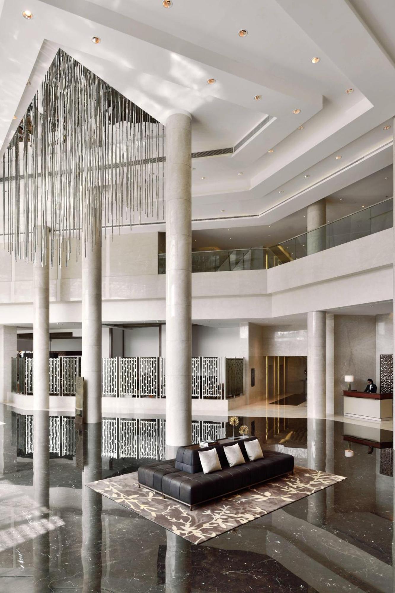 Kochi Marriott Hotel Exterior foto The lobby of the hotel